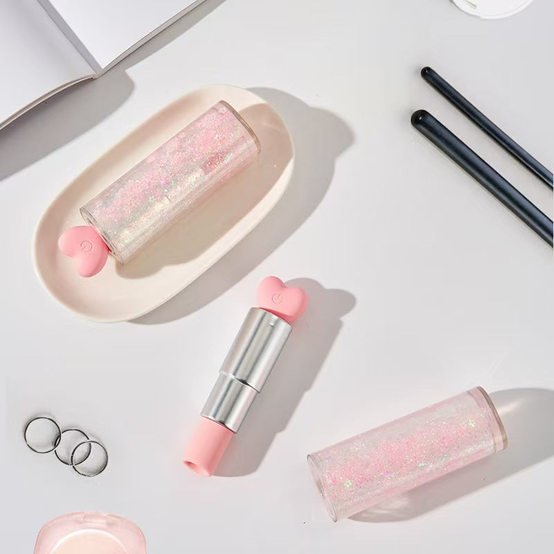 Roze Clit Zuiger In Discrete Lippenstiftvorm