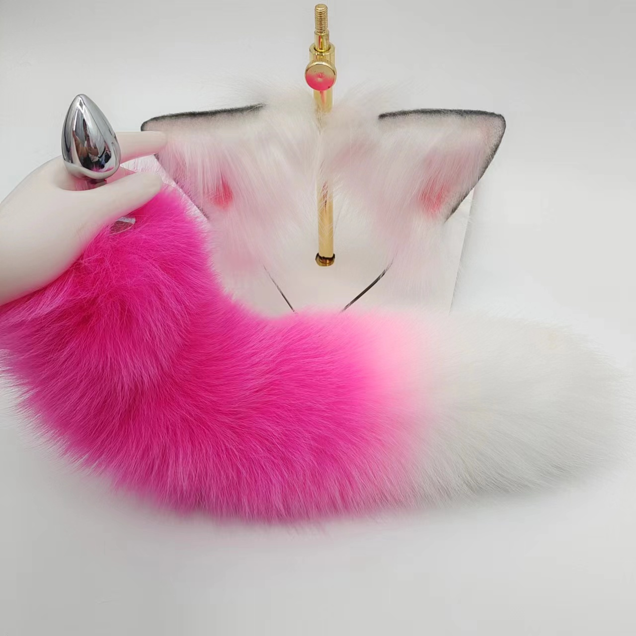 Pink Fox Tail Plug Van Echt Bont