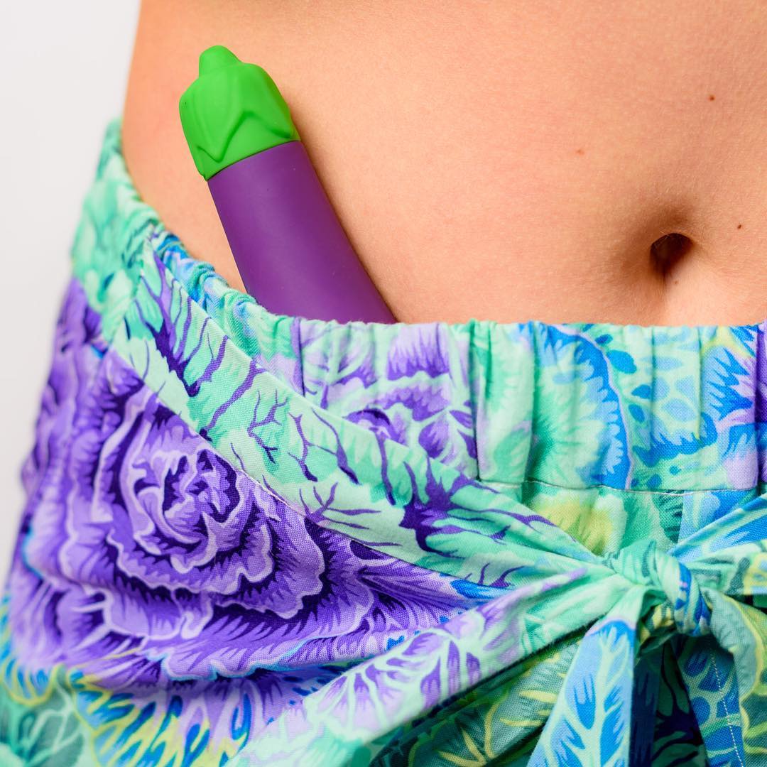 Paarse Mini Clitoris Vibrator Met Aubergine Vorm