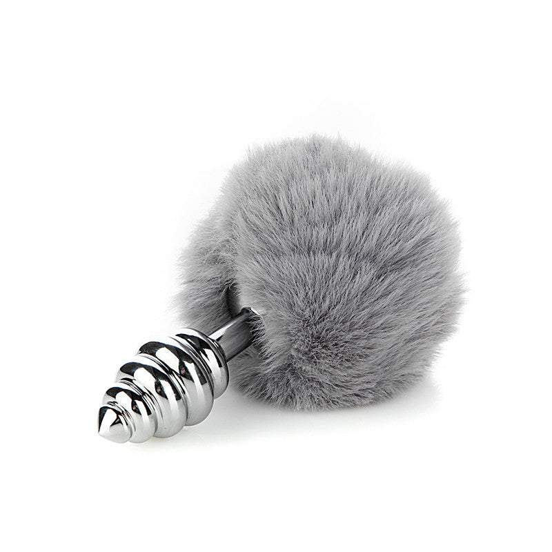 Grijze Rabbit Tail Plug Drie Geribbelde Metaalstijlen