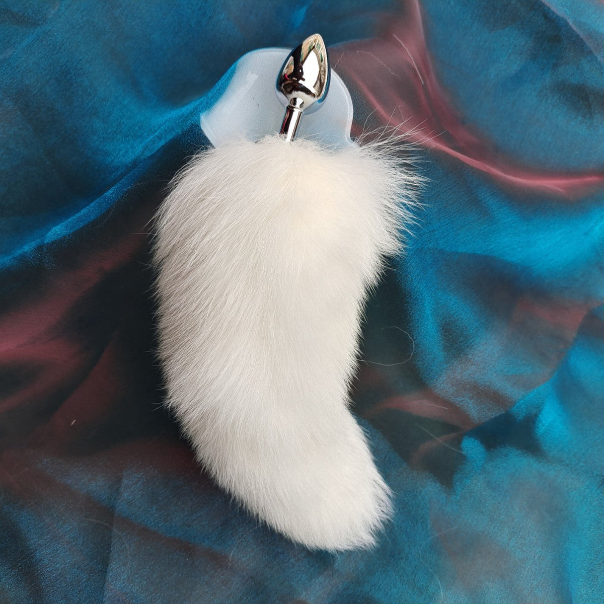 Witte Pluizige Fox Tail Buttplug van Metaal